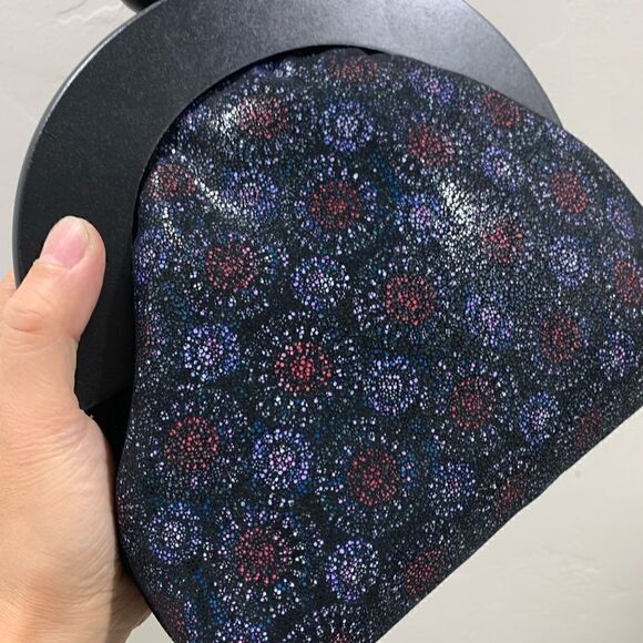 Oriental Style Genuine Leather Starburst Print, Wooden Frame Wristlet/CrossBody - Picture 14 of 16